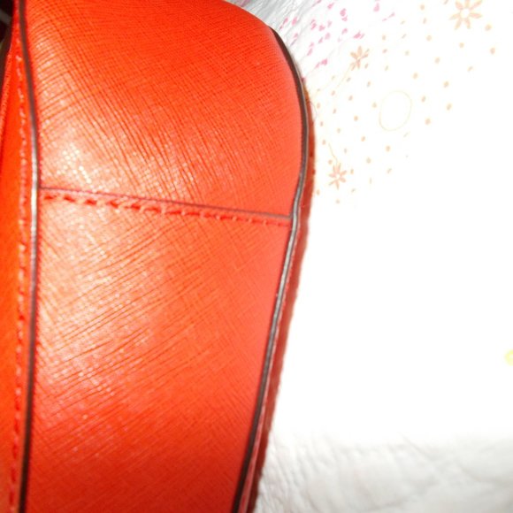 Michael Kors New Saffiano Leather Saffiano Handbag - Picture 4 of 14